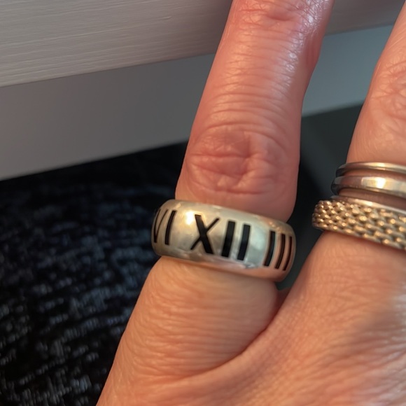 AUTHENTIC Tiffany & Co 925 Atlas Roman Numeral ring Size 4 - Picture 4 of 4